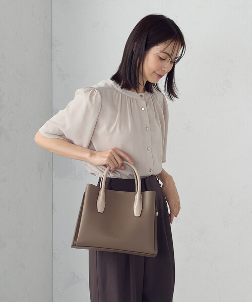 COMME CA ISM（コムサイズム） ハンドバッグ 型押しハンドルバッグ 