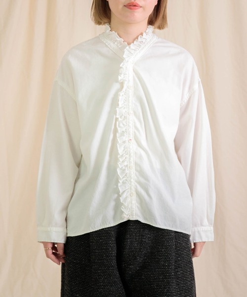 Brocante　ブロカント　襟フリル 50ブロードヴロンブラウス　日本製 Brocante ブロカント 襟フリル 50ブロードヴロンブラウス 日本製