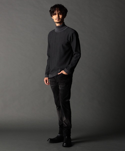 新品❤️V12 パッチ付きタートルネックシャツ 黒 NICOLE CLUB FOR MEN（ニコルクラブフォーメン） セーター ニット