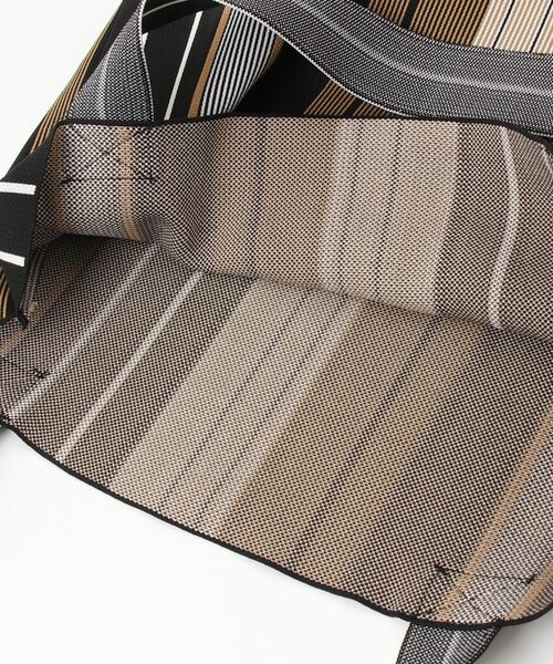 「INDIVI」 トートバッグ 00 ブラック レディース_画像4