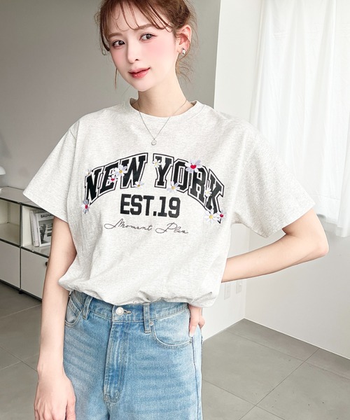 moment+ tシャツ 半袖 綿100%天竺.ロゴプリント＆フラワー刺繍半袖T