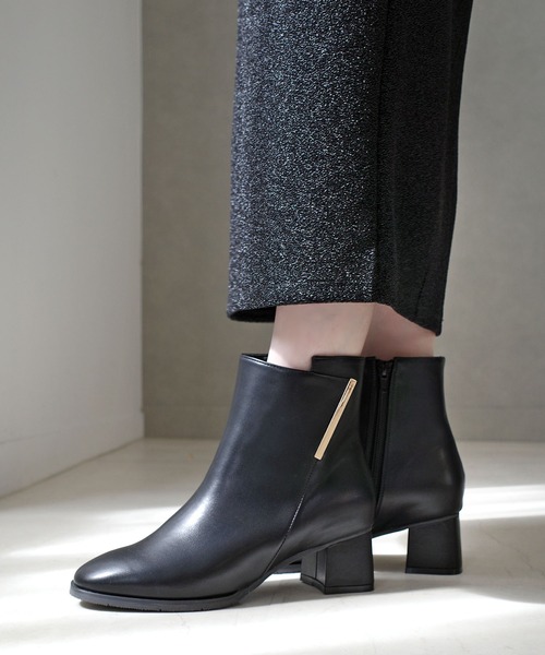 美品■ラルフローレン■ショートブーツ✨アーモンドトゥ 上質革皮 日本製 AmiAmi（アミアミ） ブーツ ゴールドプレートショートブーツ