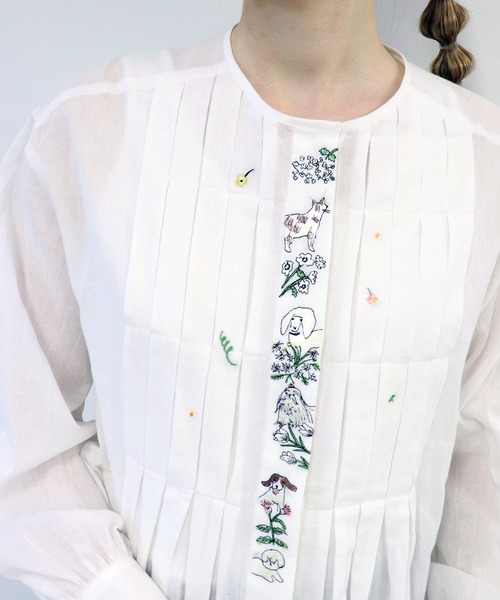 ハウピア　８分丈　刺繍ブラウス haupia ブラウス シャツ にっこり ほっこり「刺しゅうブラウス