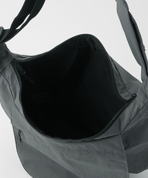 一度のみ使用の美品　MARMOT CAPITAL クロスバッグ MARMOT CAPITAL ショルダーバッグ バッグ 「MARMOT CAPITAL
