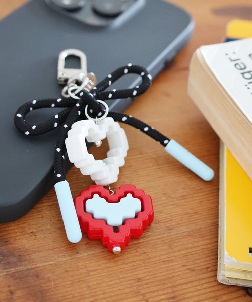 niko and…（ニコアンド） チャーム ドットハートコードチャーム