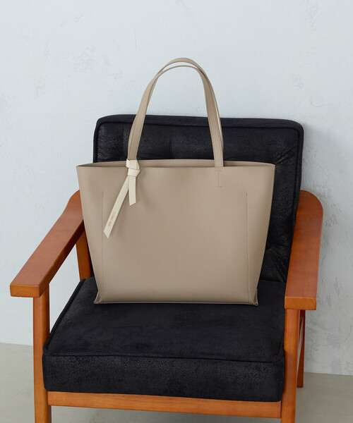 COMME CA ISM（コムサイズム） トートバッグ PC/タブレット対応 多機能