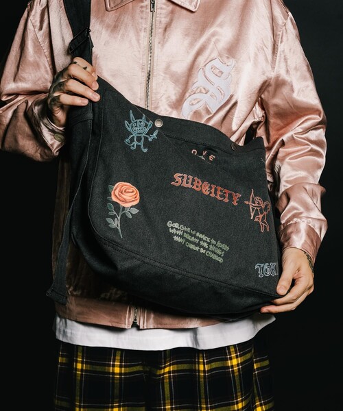 Subciety（サブサエティ） ショルダーバッグ Memorial newspaper bag