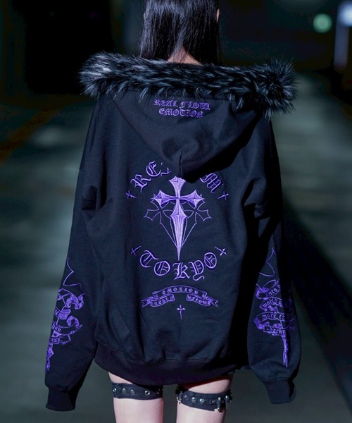 REFLEM ブラック クロスモチーフ パーカー レフレム REFLEM（レフレム） パーカー 「REFLEM/レフレム」ファー付きクロス