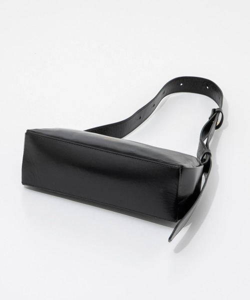 CHRISTIAN VILLA（クリスチャンヴィラ） ショルダーバッグ バッグ