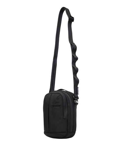 incase（インケース） ショルダーバッグ INCO250011-BLK Incase Tracks 
