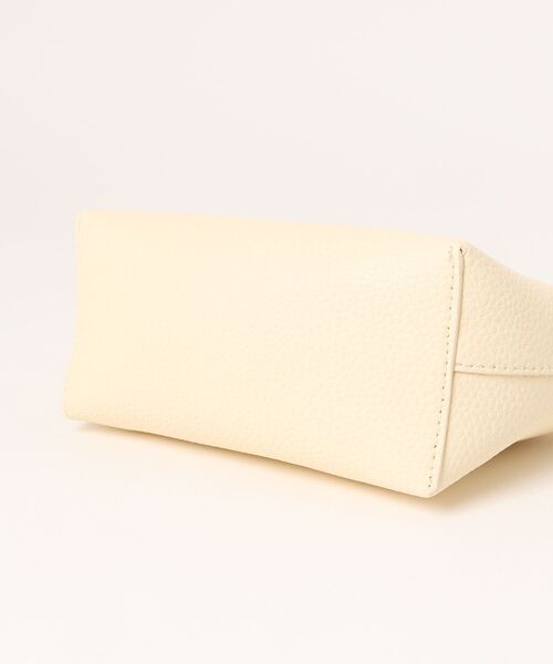 CHARLES ＆ KEITH（チャールズ&キース） 「CHARLES & KEITH