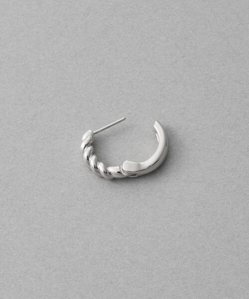 ete（エテ） ピアス 「ONLINE Limited」 ツイスト ハグピアス