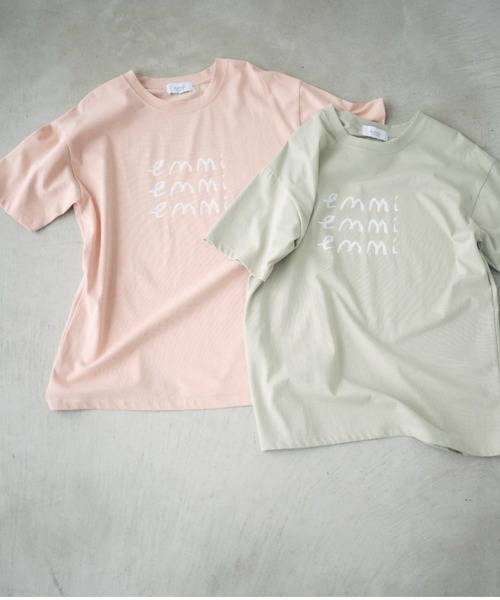 エミ emmi×ecostore UpDRIFT emmiロゴTシャツ emmi emmi×ecostore】UpDRIFT emmiロゴTシャツ(Tシャツ/カットソー
