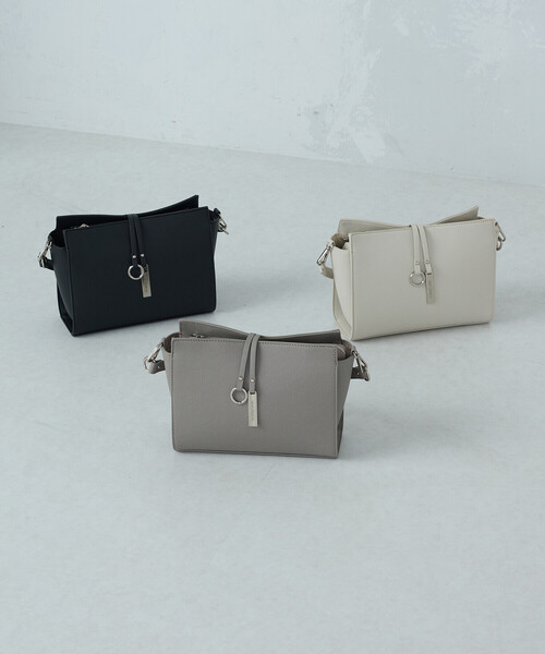 最終値下げ　宮城舞　EM　ショルダーバッグ EM SQUARE SHOULDER BAG