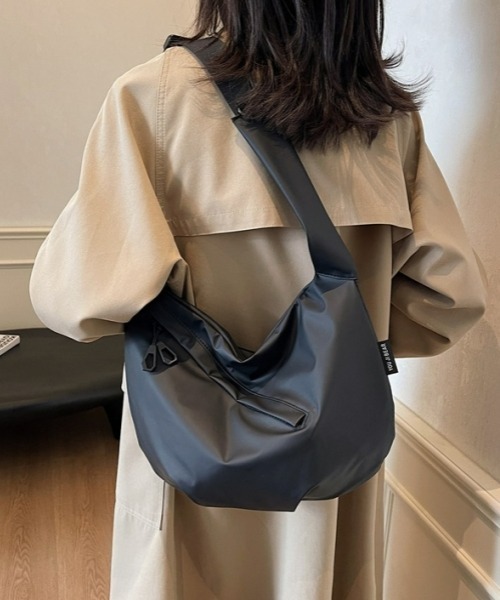 FLATLUX ショルダーバッグ　y2k gossip!ロサンゼルス ショルダーバッグ バッグ Y2K軽量防水