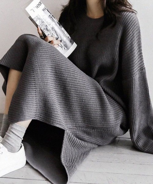 CADBURY ワンピース クルーネックサイドスリット入りニットワンピース