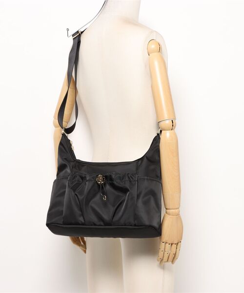 MARY QUANT（マリークヮント） ショルダーバッグ バッグ マリー