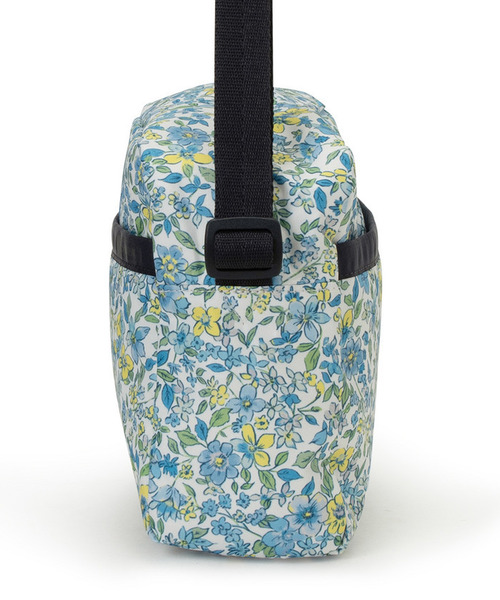 【極美品】 レスポートサック フラワータペストリー ショルダーバッグ 総柄 LeSportsac（レスポートサック） ショルダーバッグ バッグ DANIELLA