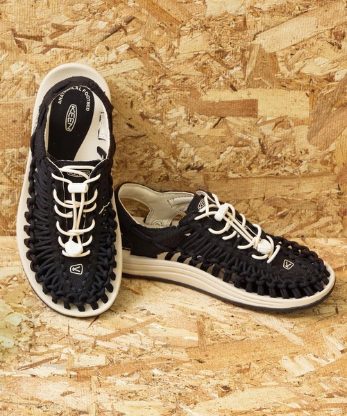 KEEN UNEEK Canvas サンダル 箱付き KEEN サンダル UNEEK CANVAS / ユニーク キャンバス レディース