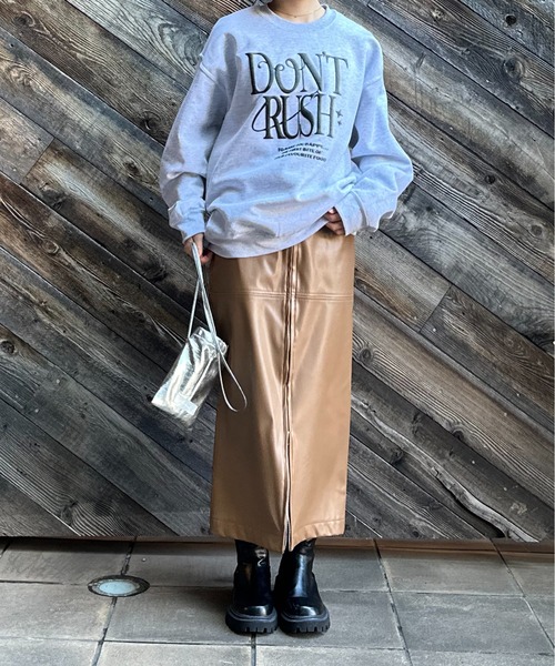 LAVANDA POPUP 東京 ロゴメッセージスウェット イエロー セール】 カレッジプリントプルオーバー （スウェット