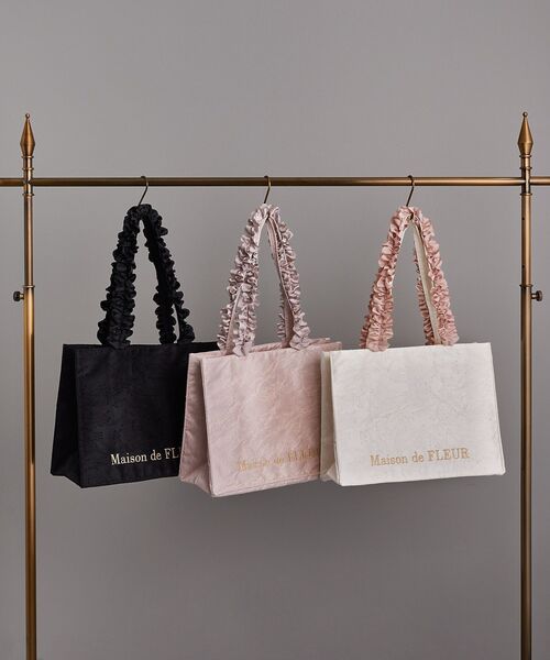 Maison de FLEUR（メゾンドフルール） トートバッグ レースフリル