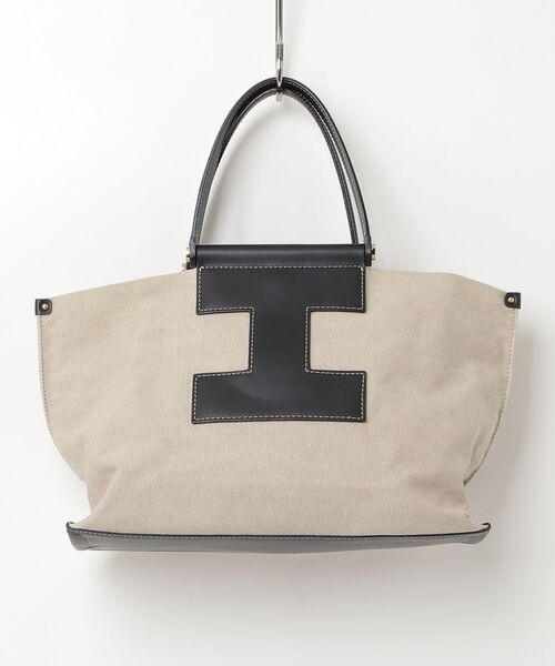 【人気美品】IACUCCI イアクッチ ベージュハンドバッグ ロゴボストンバッグ IACUCCI（イアクッチ） ハンドバッグ - ベージュ レディース