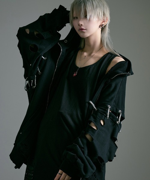 ililil（イルイルイル） パーカー 「ililil/イルイルイル」崩壊世界で