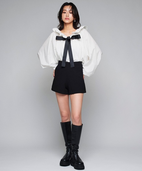 Narcissus シンプルショートパンツ ホワイト　美品 Narcissus パンツ 「Narcissus」シンプルショートパンツ