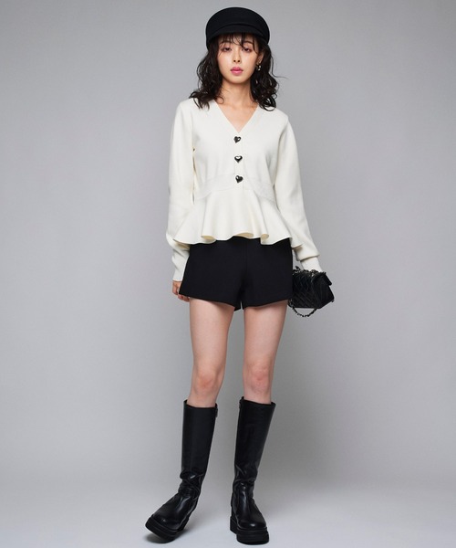 Narcissus シンプルショートパンツ ホワイト　美品 Narcissus パンツ 「Narcissus」シンプルショートパンツ