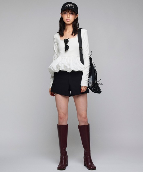 Narcissus シンプルショートパンツ ホワイト　美品 Narcissus パンツ 「Narcissus」シンプルショートパンツ