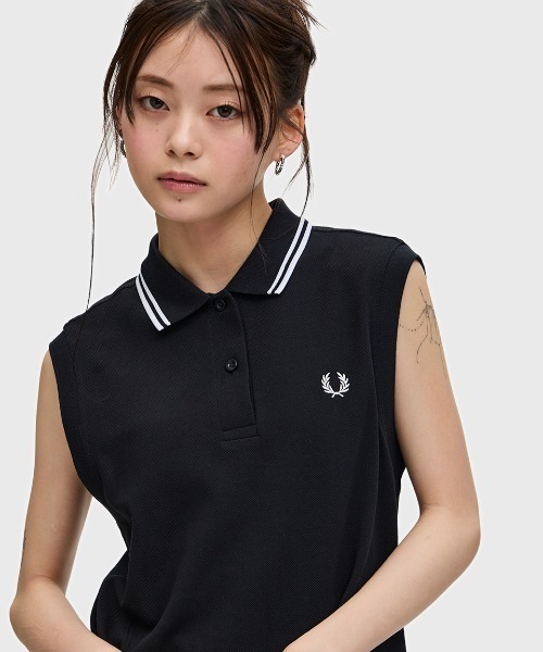 FRED PERRY ワンピース The Sleeveless Fred Perry Dress