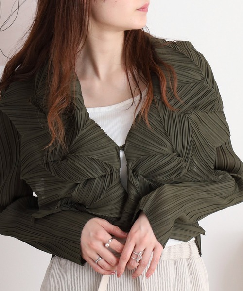 美品✨プリーツプリーズ　変形カーディガン　横プリーツ　ショールカラー　黒　F PLEATS PLEASE ISSEY MIYAKE / プリーツプリーズイッセイミヤケ | 変形