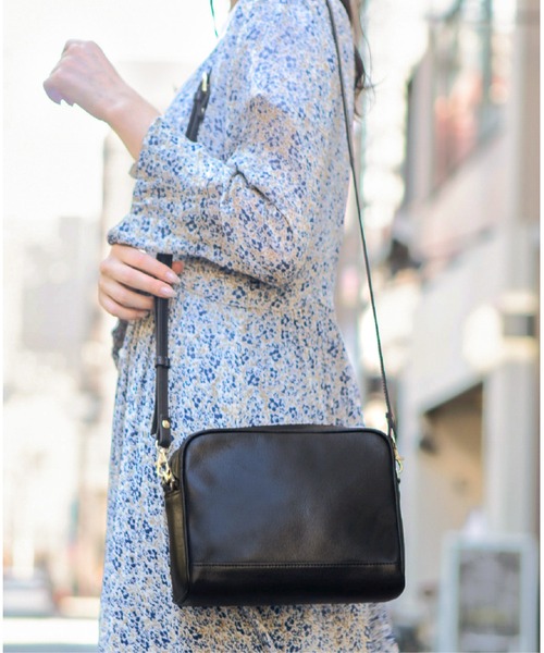 ショルダーバッグ バッグ コンパクト Minore バッファローレザー