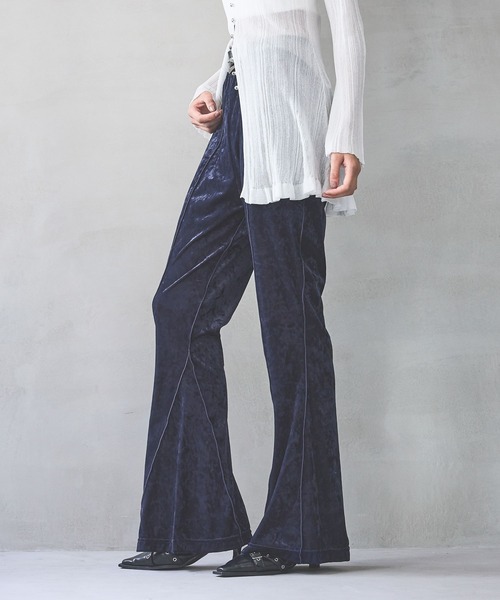 SEA ベロア　パンツ　ネイビー 体感は“スウェパン”【SEA】のベロアパンツが「場所に負けない」と話題