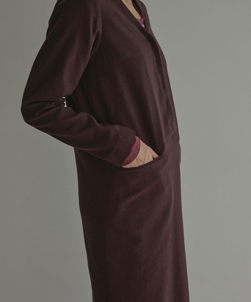 ETRE TOKYO（エトレトウキョウ） ワンピース VネックIラインロング