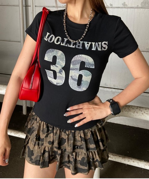 トップス Omochi non-hedge（ノンヘッジ） tシャツ 半袖 迷彩ロゴチビTシャツ