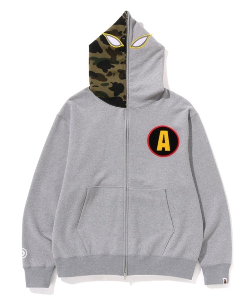 A BATHING APE（アベイシングエイプ） ジップアップパーカー MEDIUM