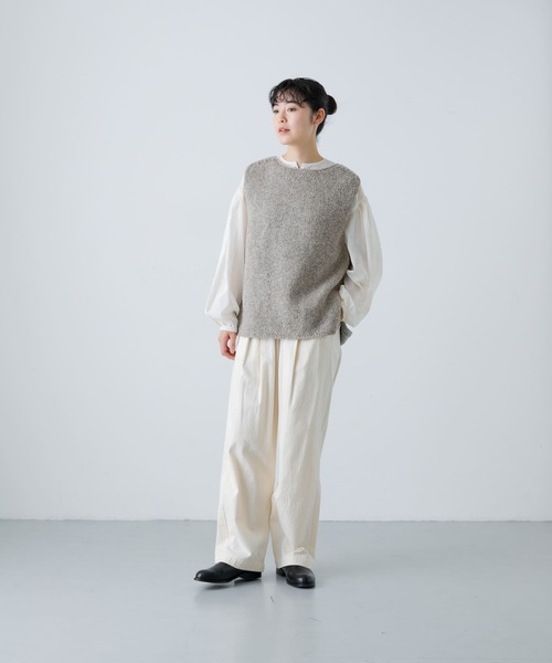 かぐれ　Kagure ペルーニットベスト　グレーベージュ　ノースリーブ　美品 かぐれ Kagure ペルーニットベスト グレーベージュ ノースリーブ