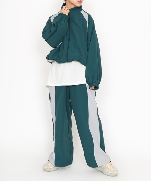 PUNYUS（プニュズ） パンツ ラインデザインナイロンパンツ レディース