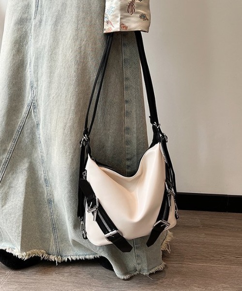 lilful ショルダーバッグ バッグ ベルトジップデザイン 2WAY