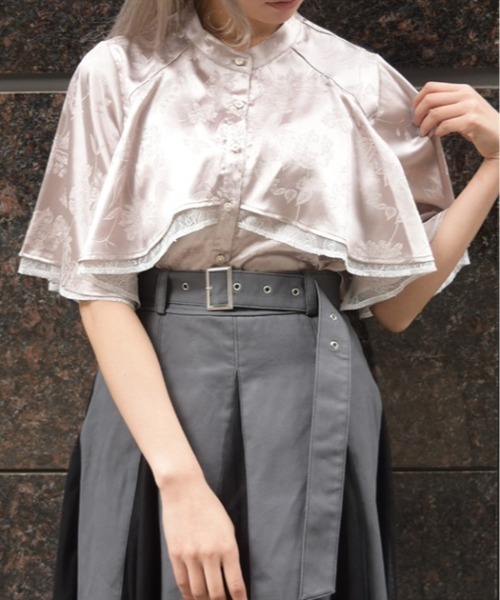 axes femme（アクシーズ ファム） ブラウス シャツ フレアケープ