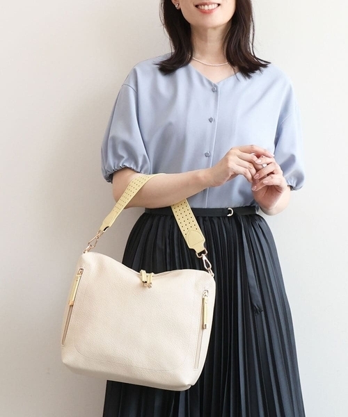 MK MICHEL KLEIN（エムケー ミッシェルクラン） ショルダーバッグ 