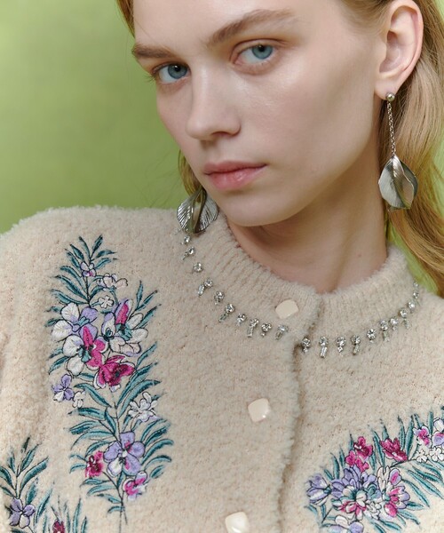 カーディガン 「LOULOU WILLOUGHBY」フラワーズエンブロイダリーカーディガン レディースの画像