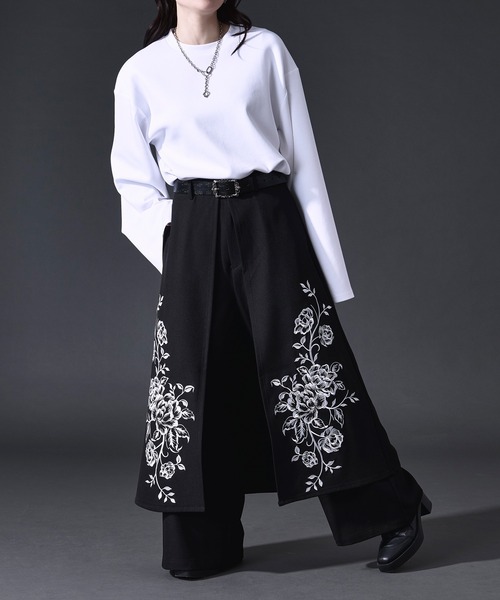 Ellno Loset（エルノロゼット） スラックス フラワー刺繍ラップワイド