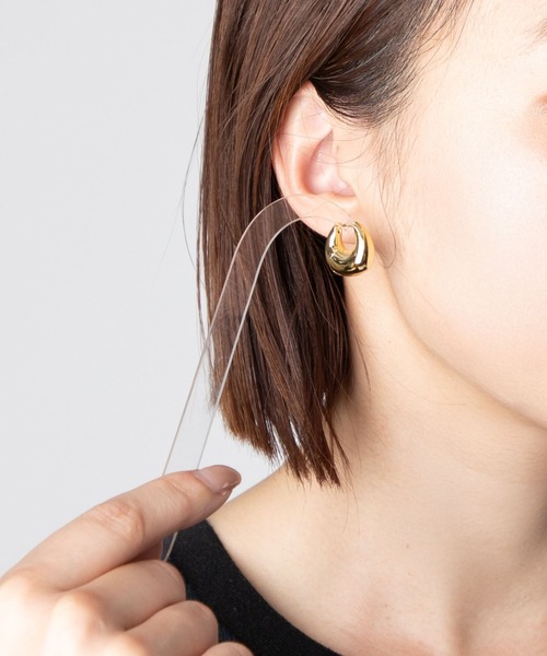 TOM WOOD（トムウッド） ピアス TOM WOOD Bao Hoops Small Gold バオ