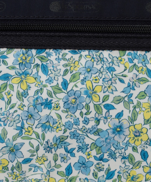【極美品】 レスポートサック フラワータペストリー ショルダーバッグ 総柄 LeSportsac（レスポートサック） ショルダーバッグ バッグ DELUXE
