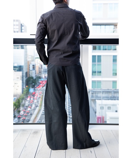 スラックス 別注 2TUCKED CURVED LEG TROUSERS メンズの画像