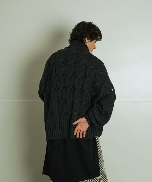 Aphlotus レッド 穴あきニット Lサイズ 公式 ストアファッション - Aphlotus レッド 穴あきニット Lサイズ