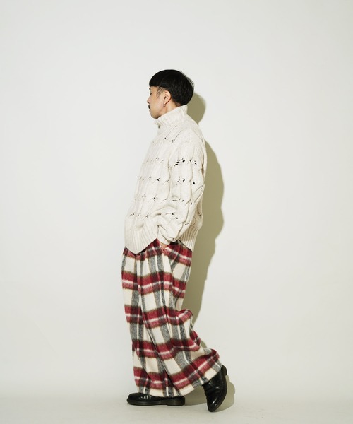 Aphlotus レッド 穴あきニット Lサイズ 公式 ストアファッション - Aphlotus レッド 穴あきニット Lサイズ