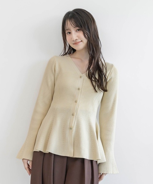 RANDA（ランダ） カーディガン 「SUSTAINABLE」ビジューボタンペプラム